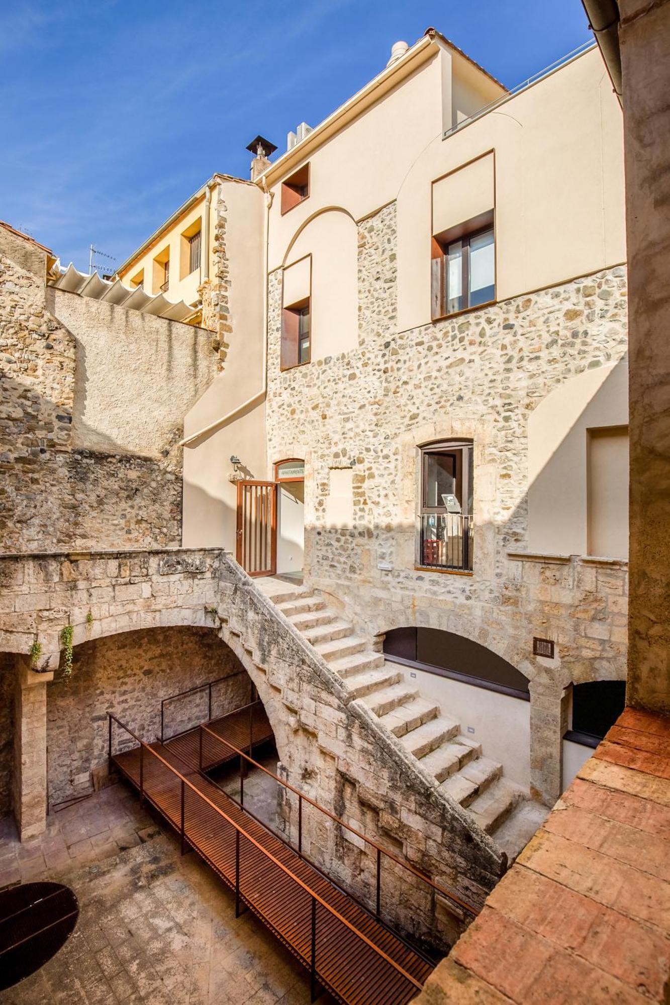 Can Cintet 21Nuevo Apartamento Moderno En Besalú Dış mekan fotoğraf